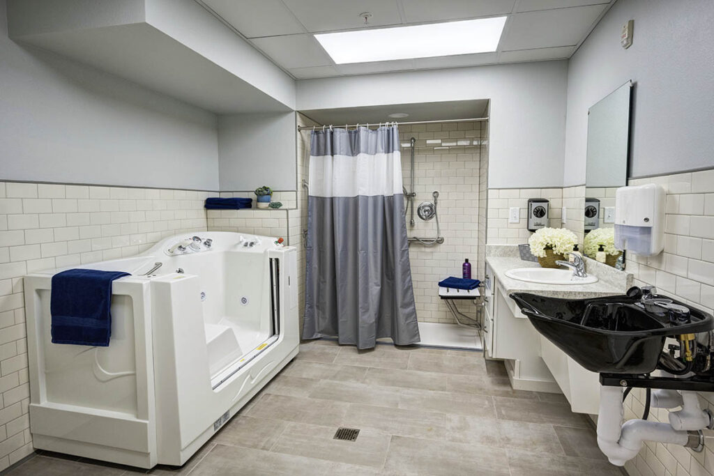 The Courtyards at Mountain View | Shower